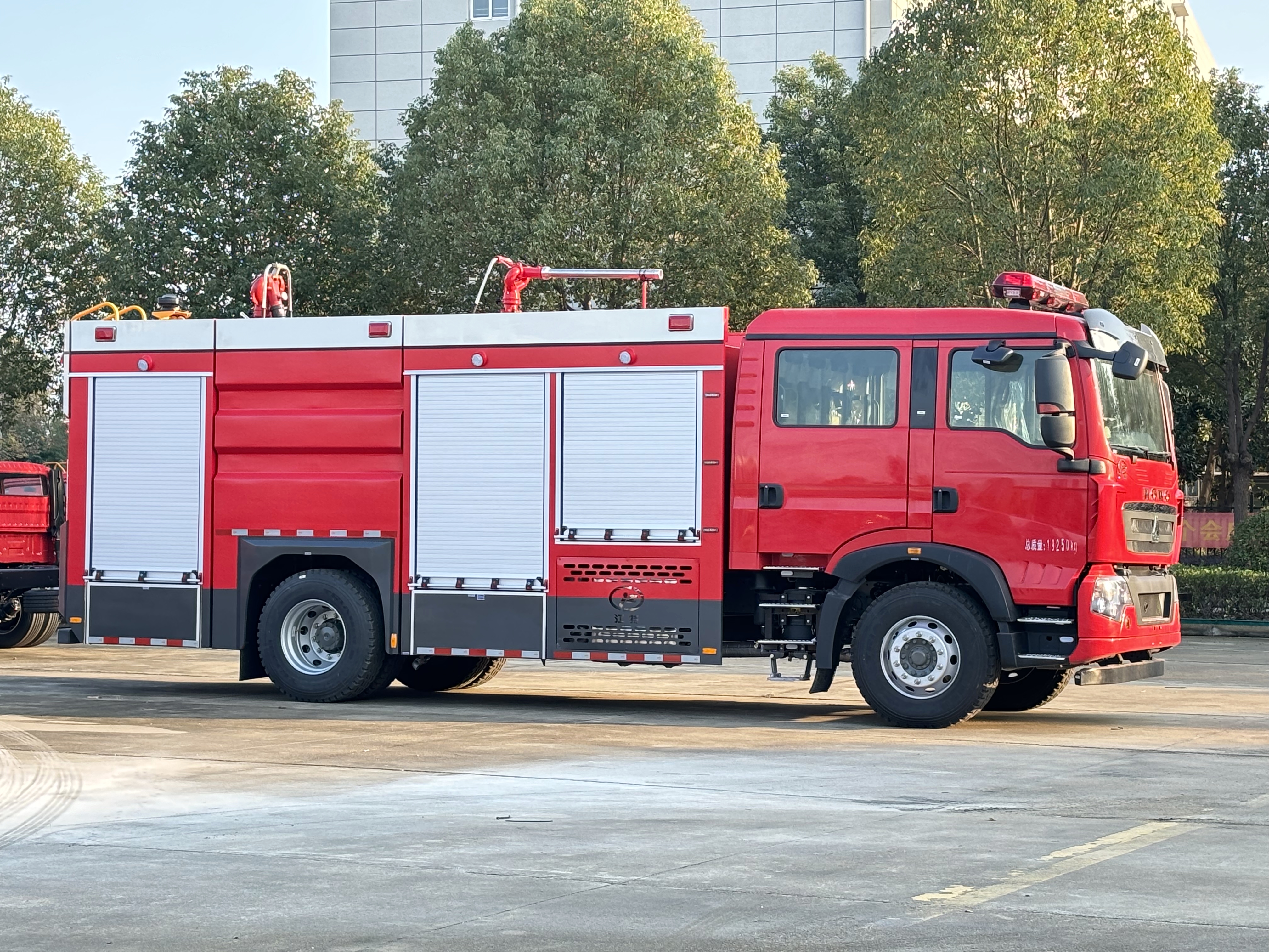 ����T5G�ɷ���ĭ(li��n)������܇(ch��)